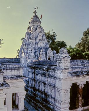 Rajiv Lochan Temple